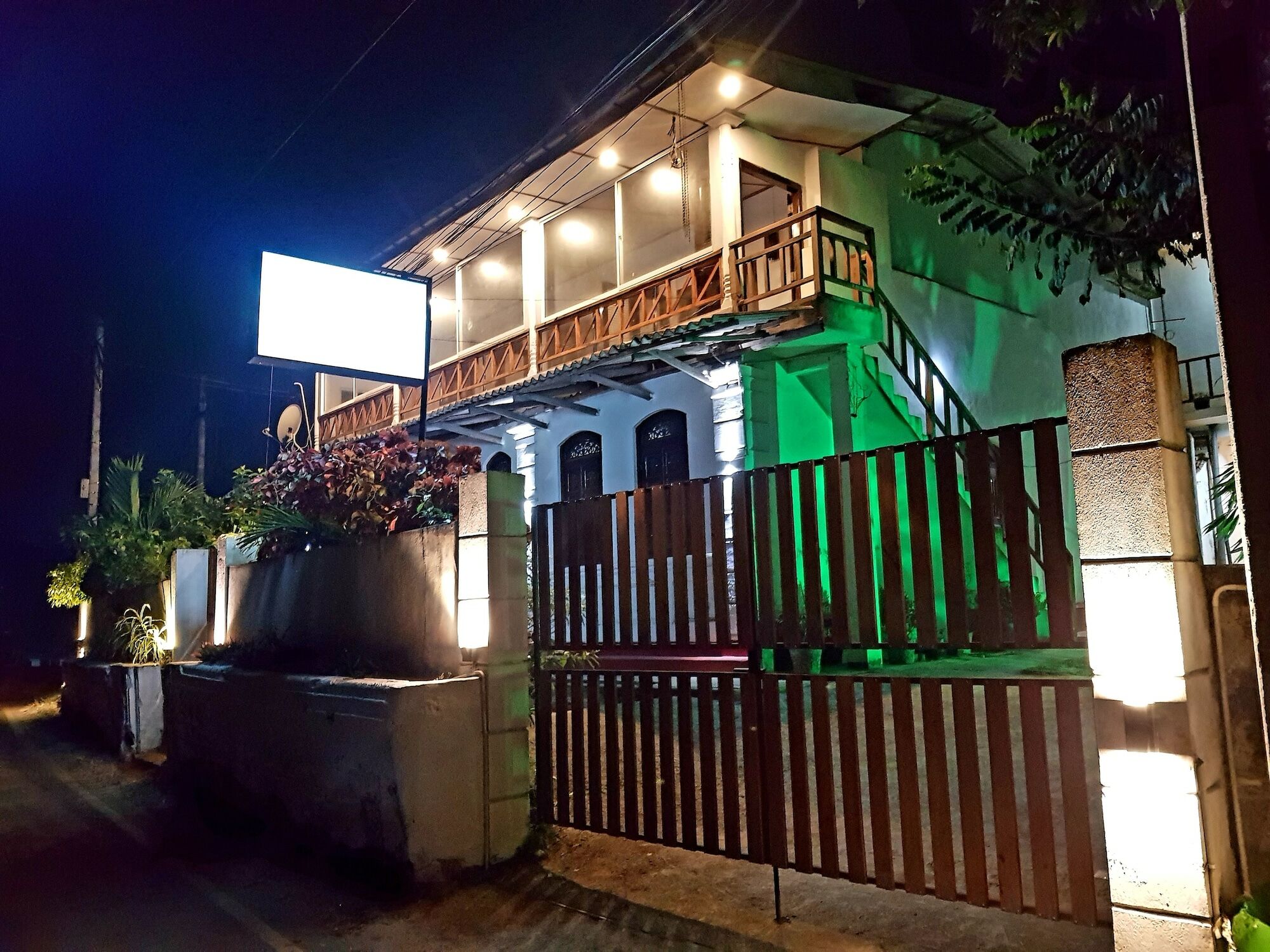 Villa Blue Ocean Mirissa Kültér fotó
